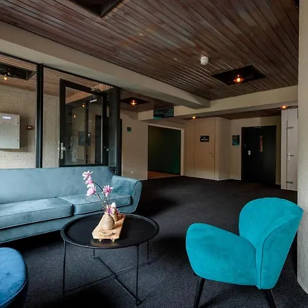 The Tower Sportshostel 旅馆 *